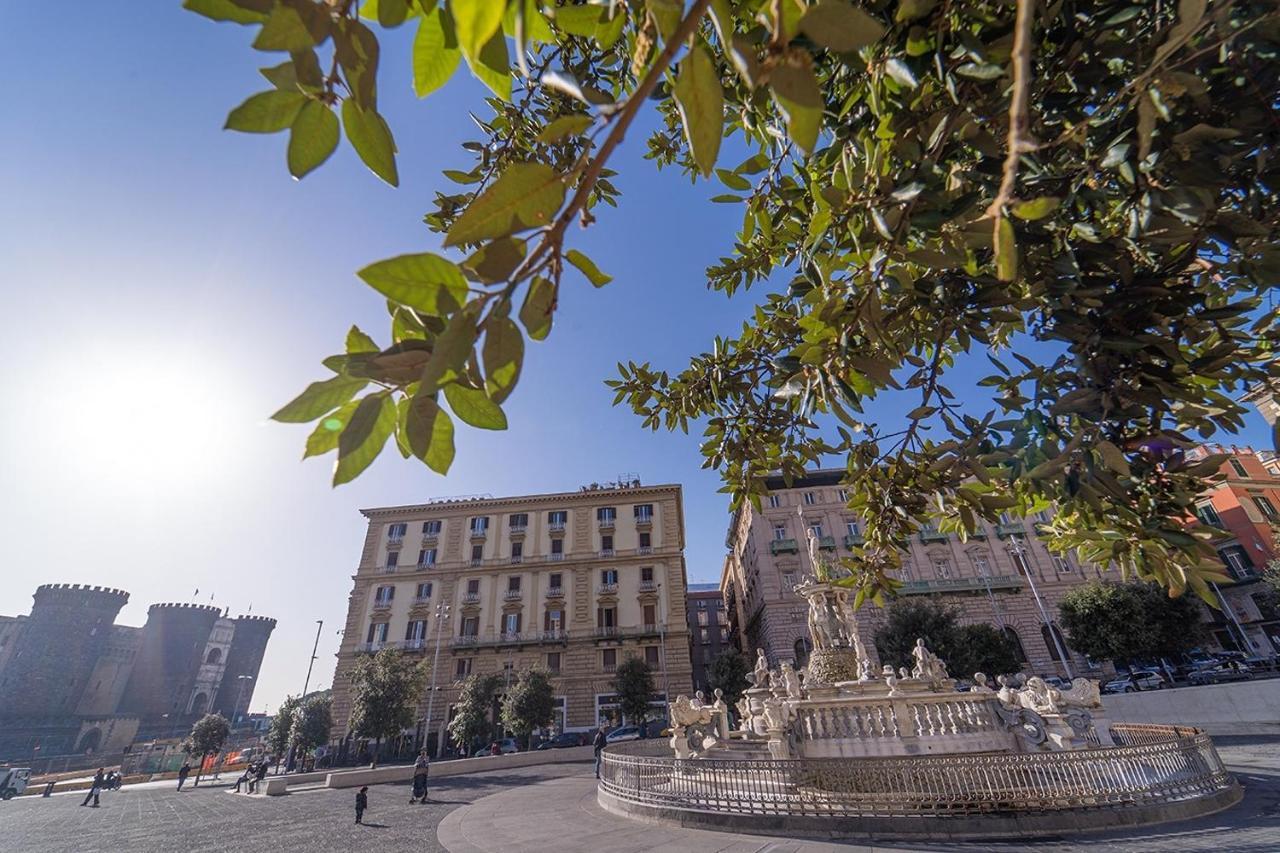 Royal Art H Duomo - Napoli Centro, By Clapa Group Hotel Exterior photo Fountain of the Three Graces