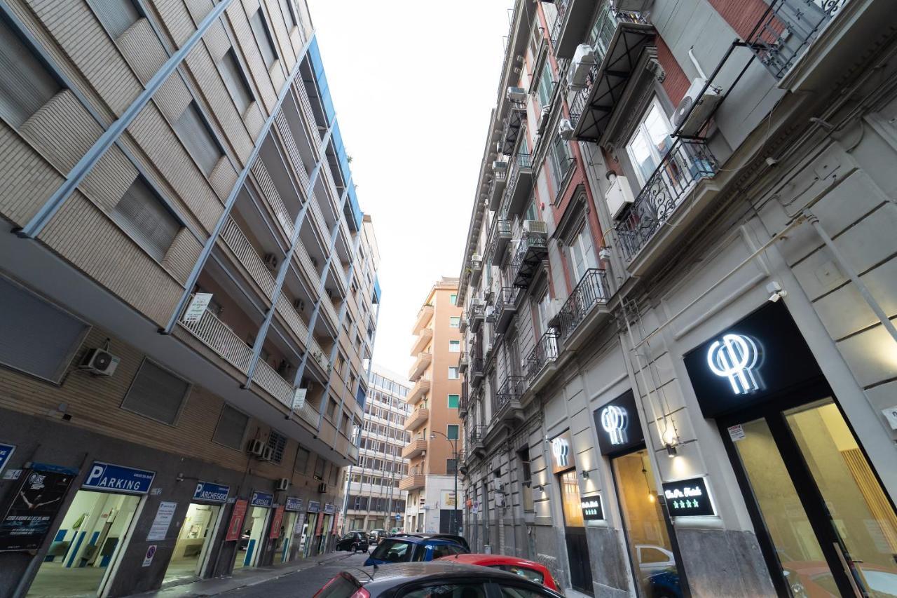 Royal Art H Duomo - Napoli Centro, By Clapa Group Hotel Exterior photo Via della Spiga
